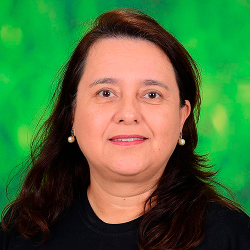 Laura Tackey Gonçalves