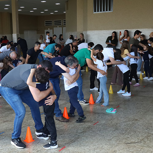 Atividades divertidas e emoções profundas marcaram  vivências em homenagem aos pais